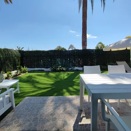 Next Yumbo Center * Плайя-дель-Інглес