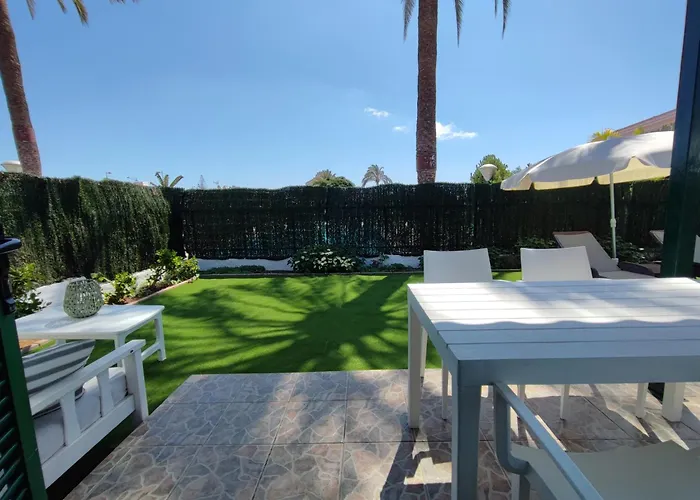 Next Yumbo Center * Плайя-дель-Інглес